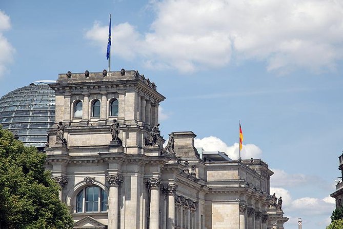 Discover Berlin Half-Day Walking Tour - The Holocaust Memorial and Führerbunker require care
