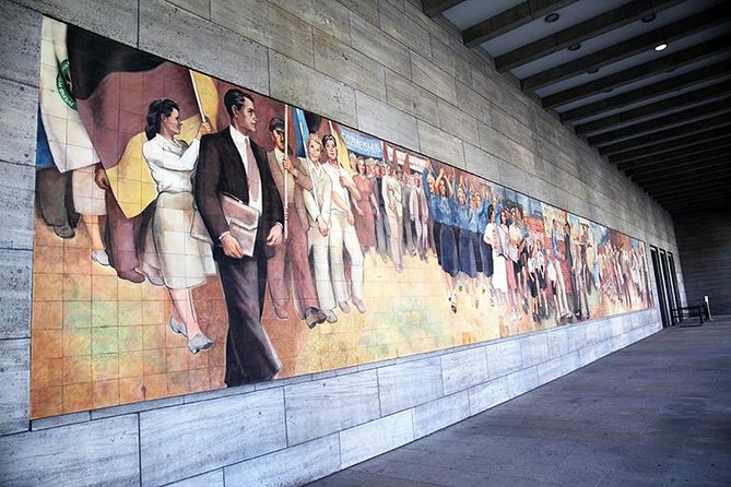 Discover Berlin Half-Day Walking Tour - Topography of Terror and Checkpoint Charlie close the historical loop