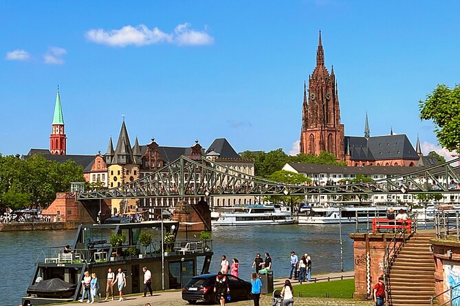 Discover the Heart of Frankfurt - City Tour in German - The Römer courtyard and Frankfurt’s town hall