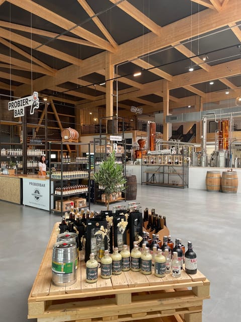 Distillery tour with guide! - Key points at a glance
