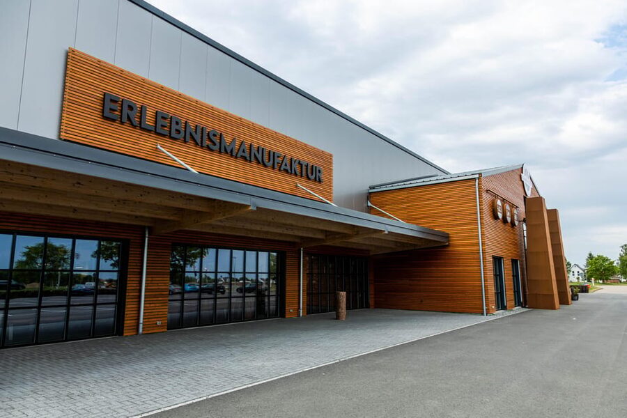 Distillery tour with guide! - Seeing how distillates and liqueurs are made
