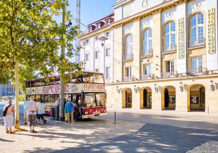 Dresden: 1-Day Hop-On-Hop-Off Bus Tour - Weißer Hirsch and Albrechtsberg Palace