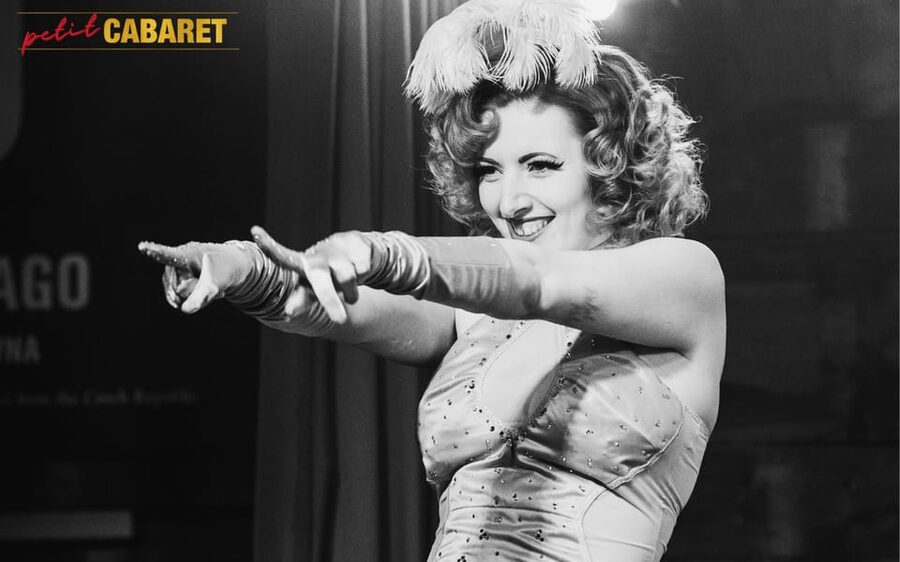 Dresden: BURLESQUE - "The art of sensual seduction" - Entering Dresden’s Petit Cabaret