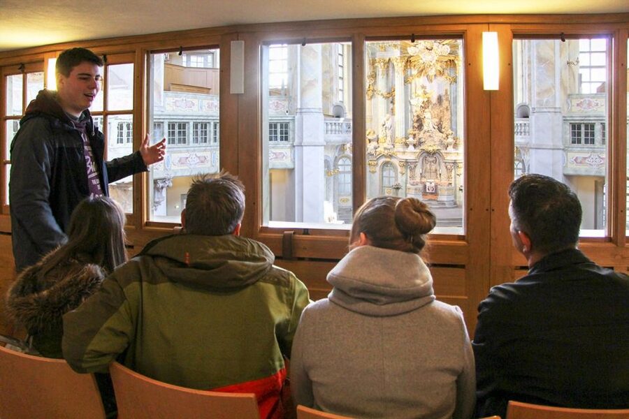Dresden: Church of Our Lady Guided Tour of Gallery - Who should book this Frauenkirche tour?