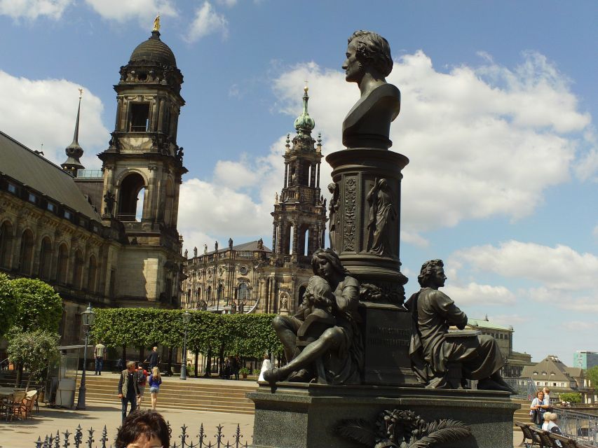 Dresden: Complete Walking Tour with Frauenkirche Visit - The Zwinger and Saxon baroque style