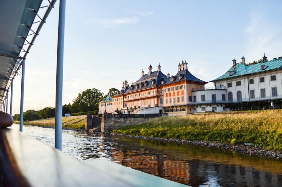 Dresden: Elbe River Cruise to Pillnitz Castle - The three castles near Loschwitz