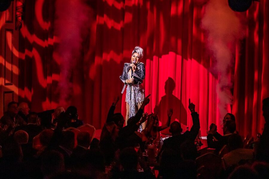 Dresden: Entrance Ticket for Travesty Revue Show - Getting there, checking in, and settling at your table