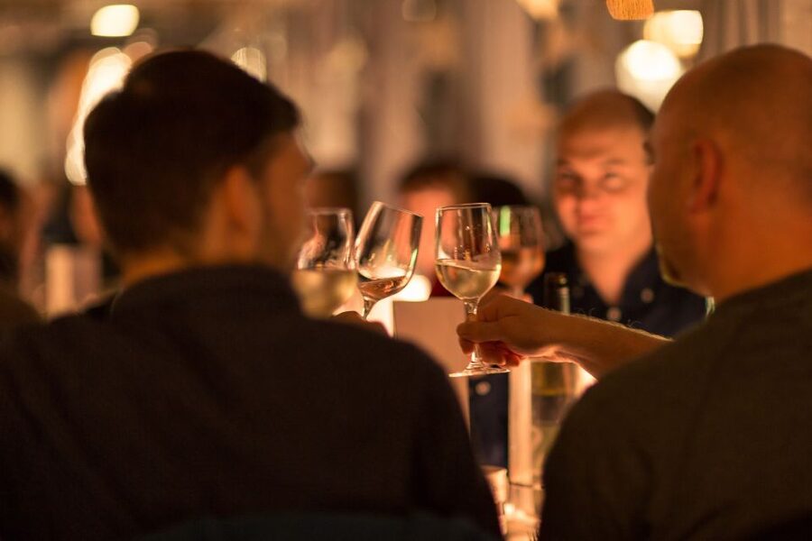 Dresden: Evening River Cruise with Dinner - Key points to know before booking