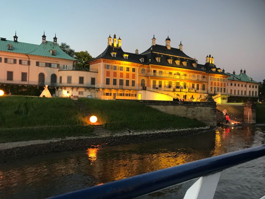 Dresden: Evening River Cruise with Dinner - Castles and palaces along the Elbe