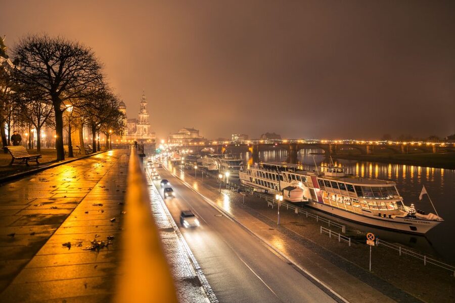 Dresden: Evening River Cruise with Dinner - Who will enjoy this Dresden cruise most?