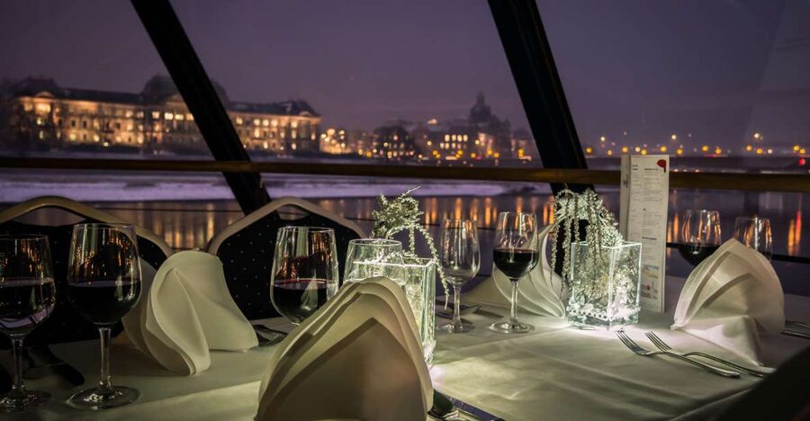Dresden: Evening River Cruise with Dinner - Boarding in central Dresden: allow extra walking time