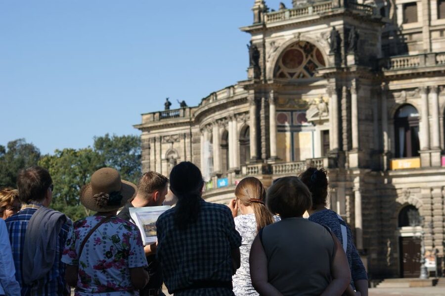 Dresden: Guided City Walk and Panometer Entrance Ticket - Choosing the right time for the Panometer