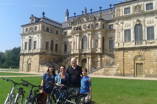Dresden Highlights - Big city tour with bike - Starting in Dresden’s grand old town