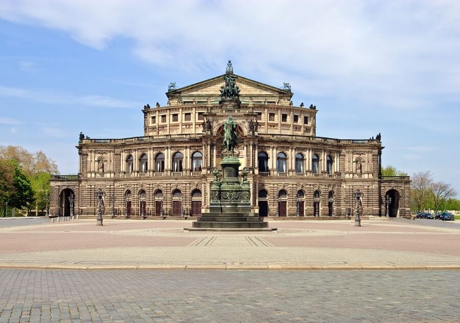 Dresden: Night Watchman Tour Through The Old Town - Key points before you book