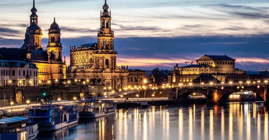Dresden Old Town - Guided Walking Tour in English - Neumarkt and the Frauenkirche