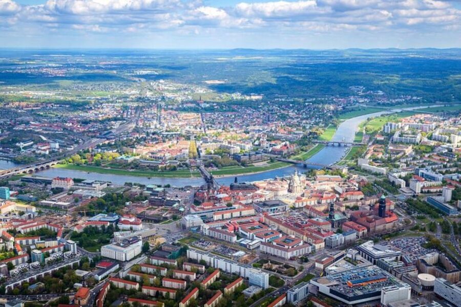 Dresden: Private custom tour with a local guide - Who will get the most from this experience