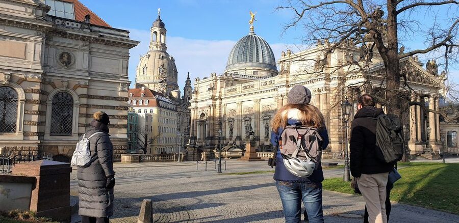 Dresden: Private Guided Walking Tour - Taschenbergpalais and Augustus Bridge