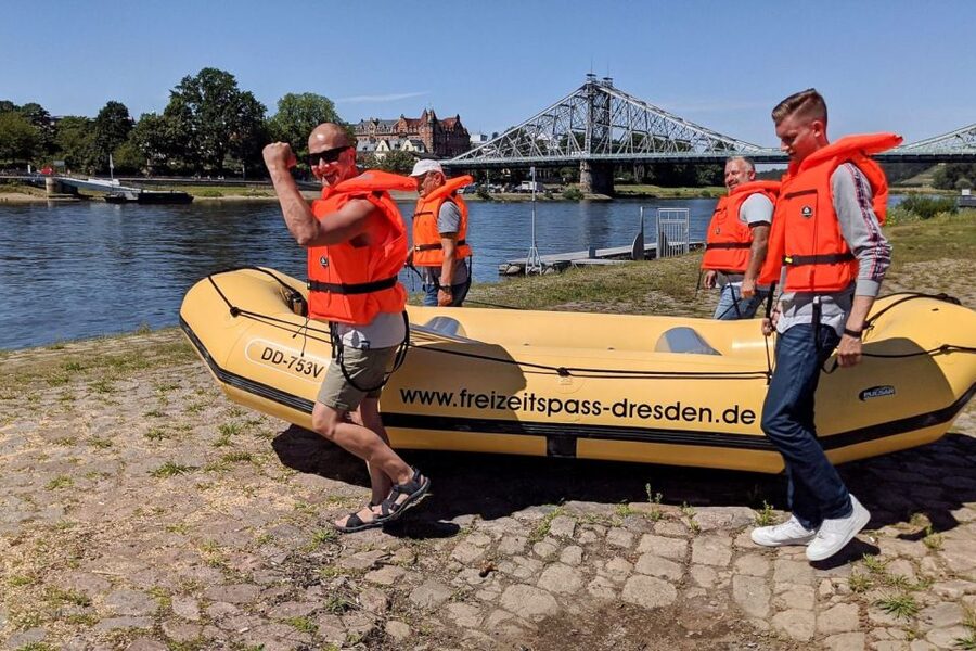 Dresden: Private Inflatable Boat Tour with Beer Garden Stop - The ferry garden and the open river views