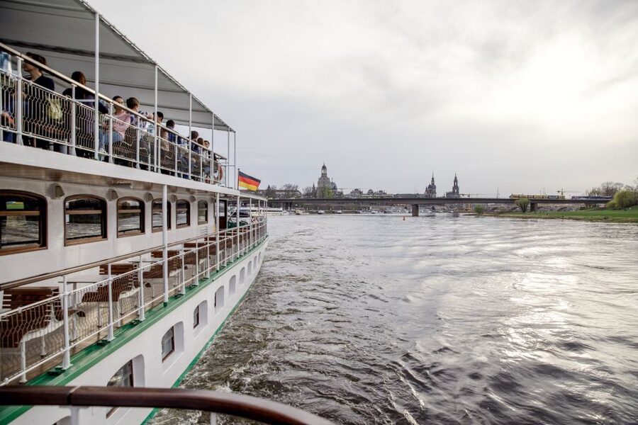 Dresden: River Sightseeing Boat Cruise - The three Elbe palaces