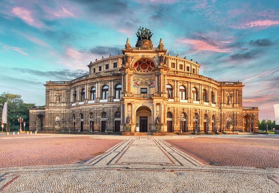 Dresden: Semperoper and Old Masters Picture Gallery - Inside the Semperoper: decoration with a practical purpose