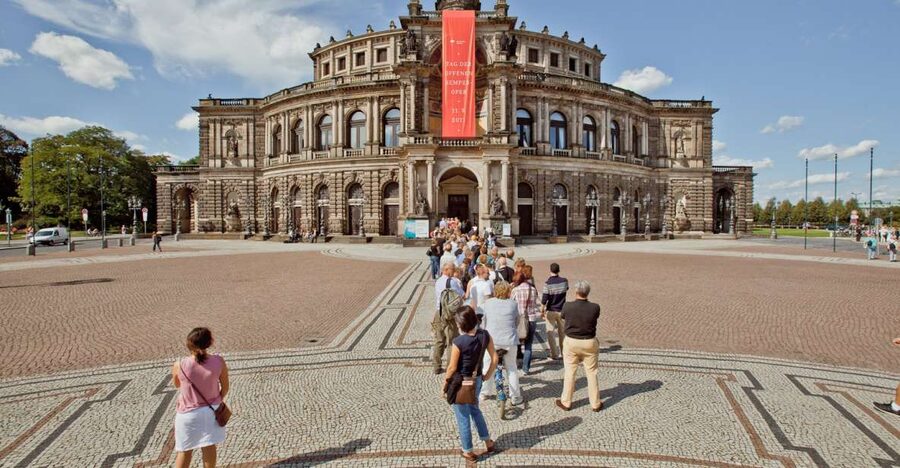 Dresden: Semperoper and Old Town Tour - From the Zwinger to Dresden Castle