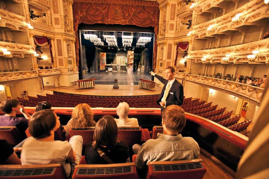 Dresden: Semperoper Guided Tour for Families - What Kind of Family Will Enjoy This Most