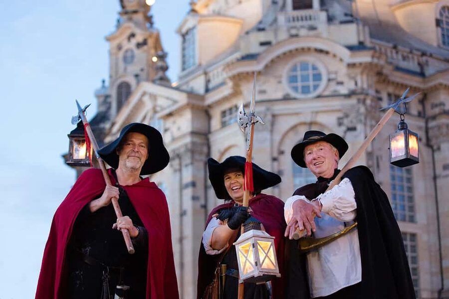 Dresden: Walking Tour with a Night Watchman and Meal - Dresden’s Old Town at Dusk