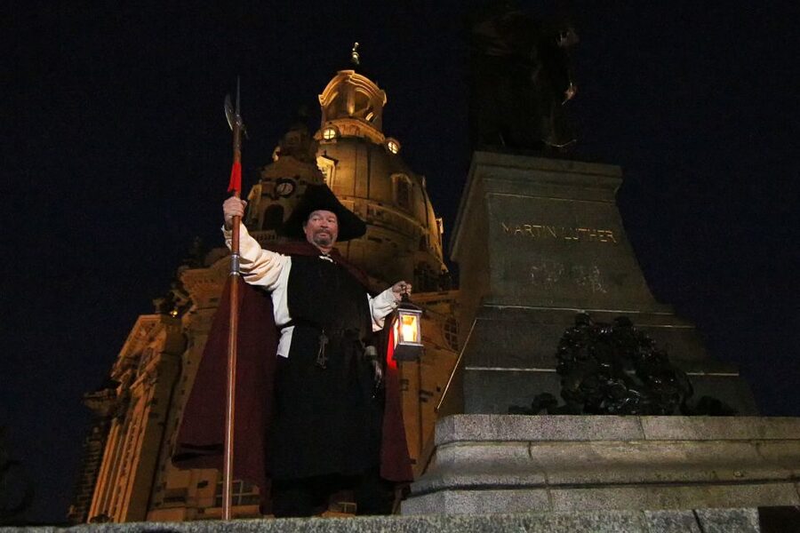 Dresden: Walking Tour with a Night Watchman and Meal - Should You Book the Night Watchman Dinner?