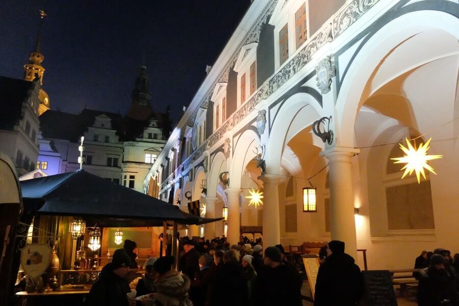Dresden with a touch of Xmas: English small group tour - A medieval market before the main event