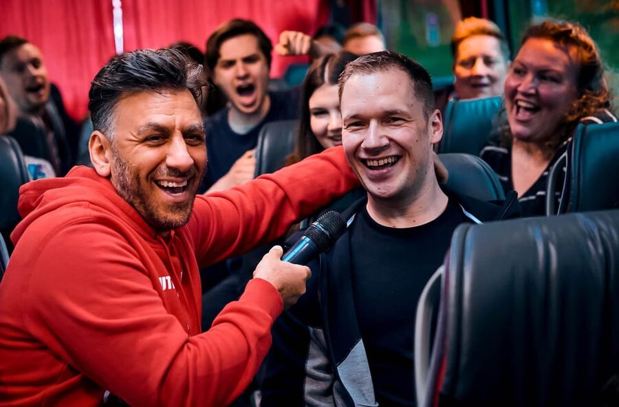 Düsseldorf: 1.5-Hour Comedy Bus Tour - What this Düsseldorf tour is really offering