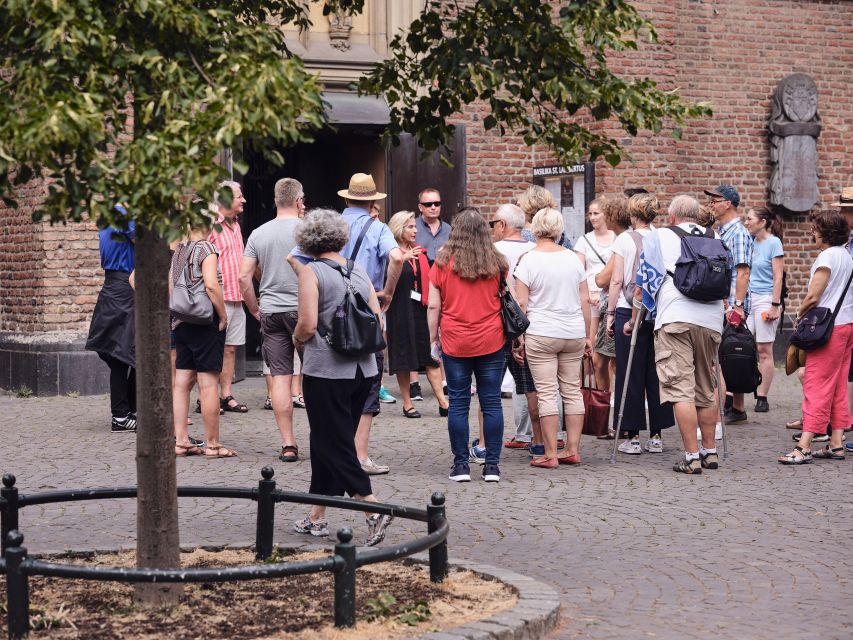 Düsseldorf: Altstadt Guided Tour - Burgplatz, Jan Wellem, and the Surviving Palace Tower