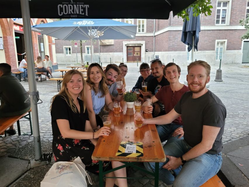 Düsseldorf: Guided Beer Tour with 4 Beers & a Flexible Route - Stop Three: Comparing Local and Global Styles