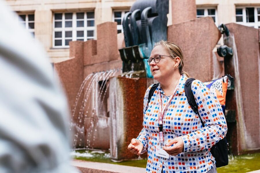 Düsseldorf: Guided City Architecture Walking Tour - Price, cancellation, and the one serious service concern