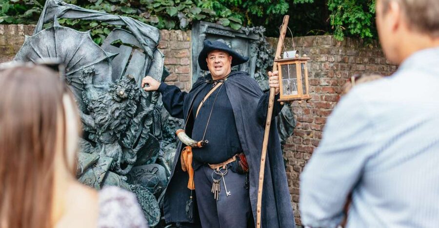 Düsseldorf: Guided Tour with a Night Watchman - Key details at a glance