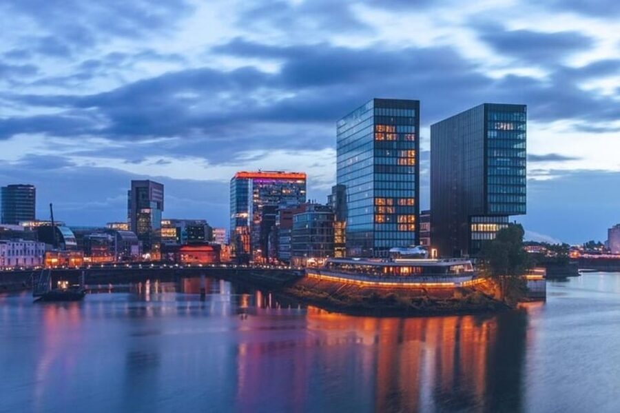 Dusseldorf : Highlights Walking tour with A Guide - Price, duration, and what you receive for $47