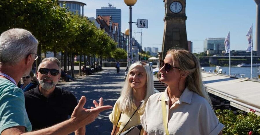 Düsseldorf: In a nutshell - the 60 minutes tour - Timing, Languages, and Access