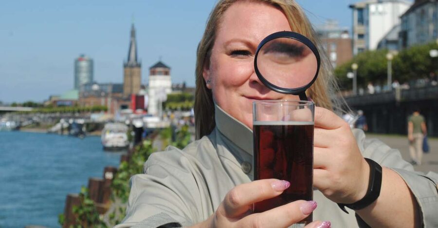 Düsseldorf: Old Town Interactive Crime Tour with actor - Key points at a glance