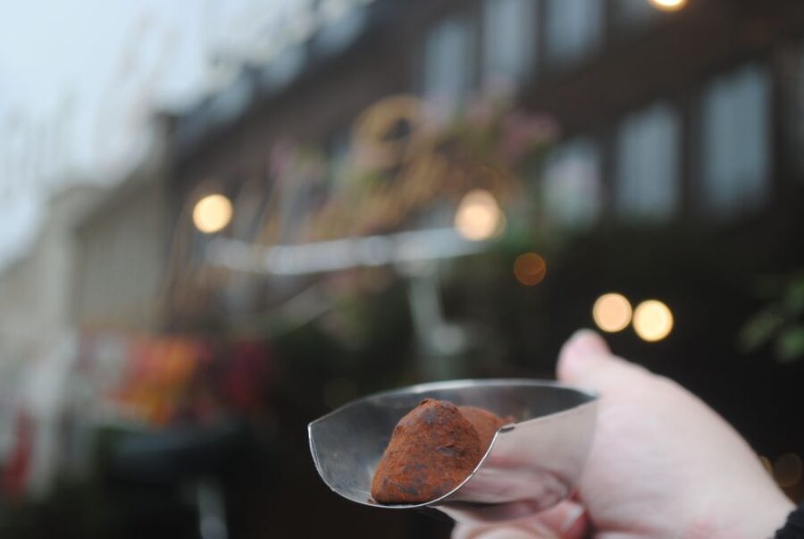 Düsseldorf: Sweet Treats Guided Walking Tour of Old Town - Why Düsseldorf’s Altstadt tastes better than expected