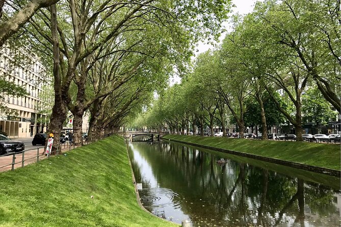 Düsseldorf Walking Tour: Explore Top Sights & Hidden Gems - What the guide can add to the two-hour route