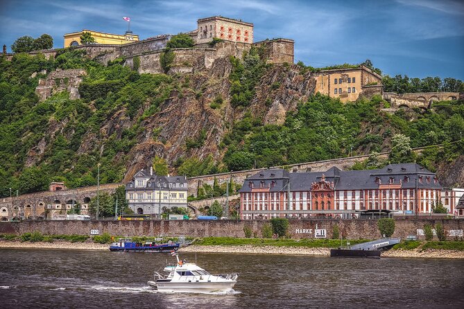 e-Scavenger hunt Koblenz: Explore the city at your own pace - Fountains that turn Koblenz into a history lesson