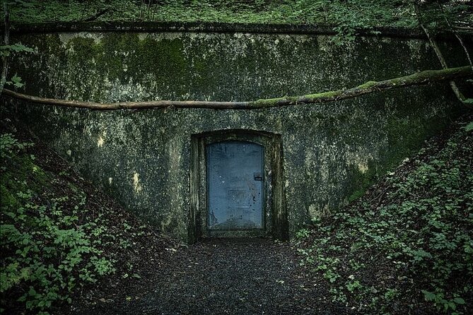 Eagle's Nest Berchtesgaden Private Full Day WWII Historical Tour - What happens outside the May to October season