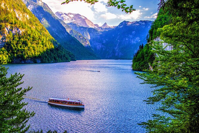 Eagle's Nest, Lake Königssee and 'Fuehrer Headquarters' Private Tour from Munich - From Munich to the first Alpine views