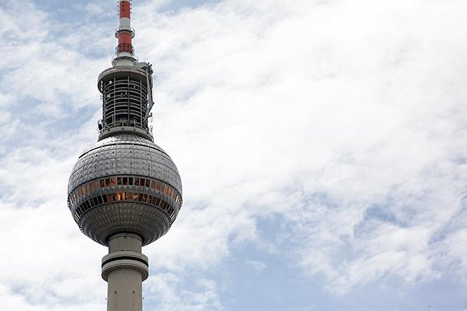 East Berlin and the Berlin Wall 2-Hour Walking Tour - How the guides shape the experience
