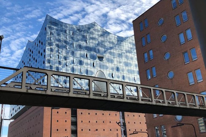 Elbe Philharmonic Hall, HafenCity and Speicherstadt tour - Kibbelstegbrücke and the practical side of flood protection
