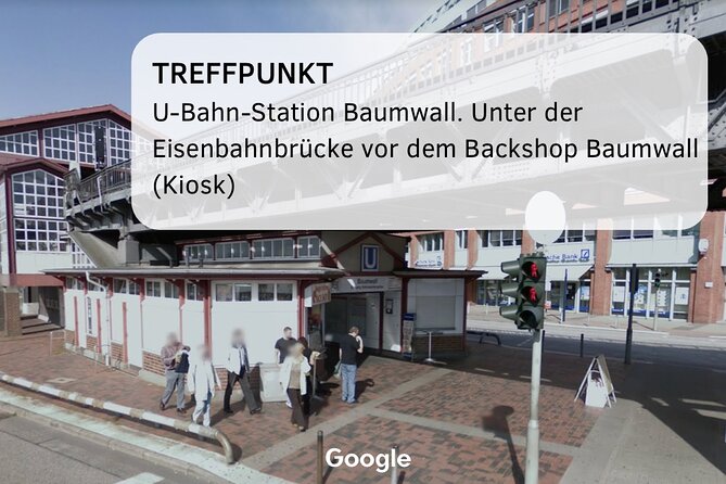 Elphi Plaza Führung - Walking Toward the Elbphilharmonie
