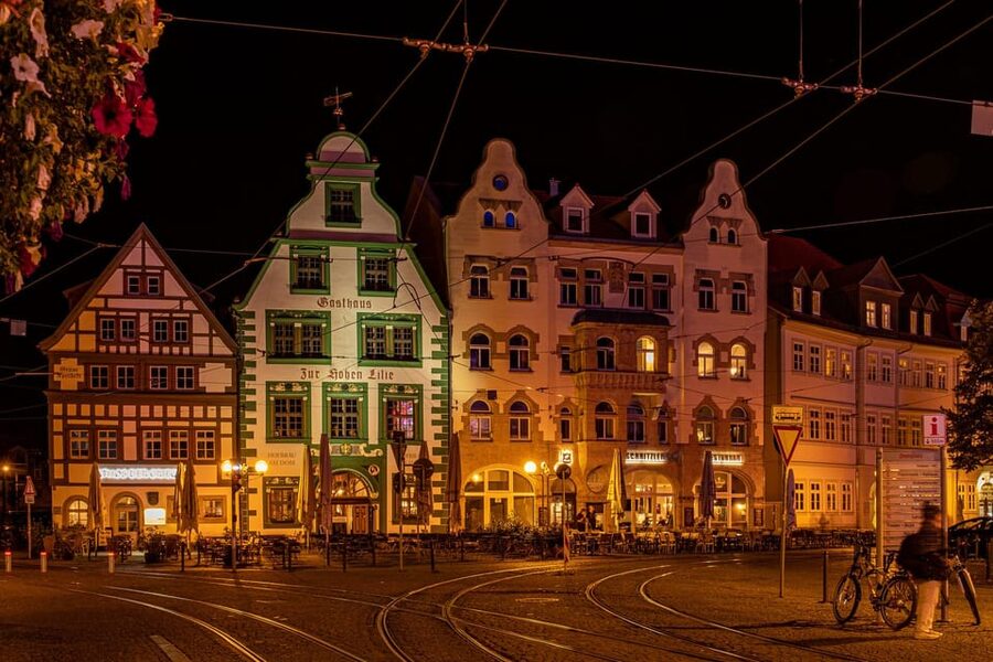 Erfurt: With Night Watchman Schwalbe through the Old Town, including tasting - Meeting the night watchman at Fischmarkt