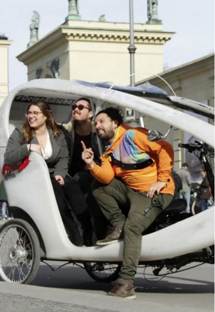 Exploring Munich in a Rikscha - Meeting Pablo near Marienplatz