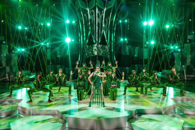 FALLING | IN LOVE Grand Show at Friedrichstadt-Palast Berlin - Water, lighting, and high-tech effects