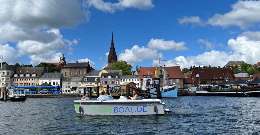 Flensburg: E-Boat rent - A Private Boat for Families and Friends