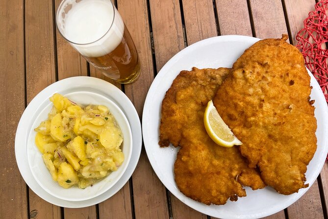 Food tasting tour in Berlin of HIDDEN GEMS (Small Groups) - Starting at Hackescher Markt with schnitzel and beer